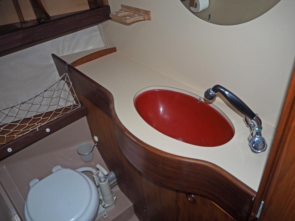 Salon, H&eacute;bergements